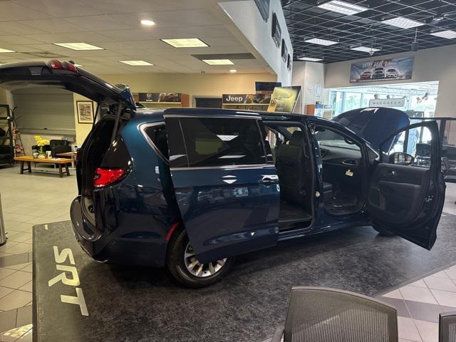new 2025 Chrysler Pacifica car, priced at $41,942