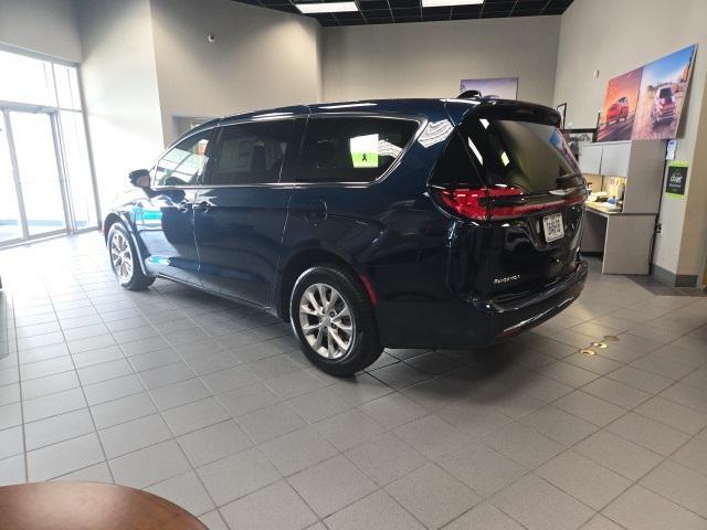 new 2025 Chrysler Pacifica car, priced at $42,942