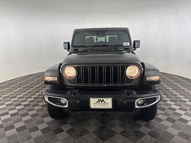 new 2025 Jeep Gladiator car, priced at $46,750