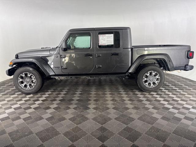 new 2025 Jeep Gladiator car, priced at $46,750