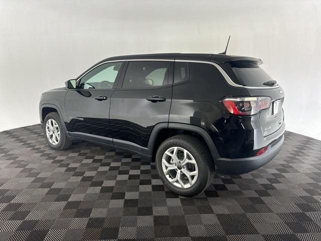 new 2025 Jeep Compass car, priced at $25,000