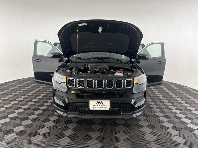 new 2025 Jeep Compass car, priced at $25,000