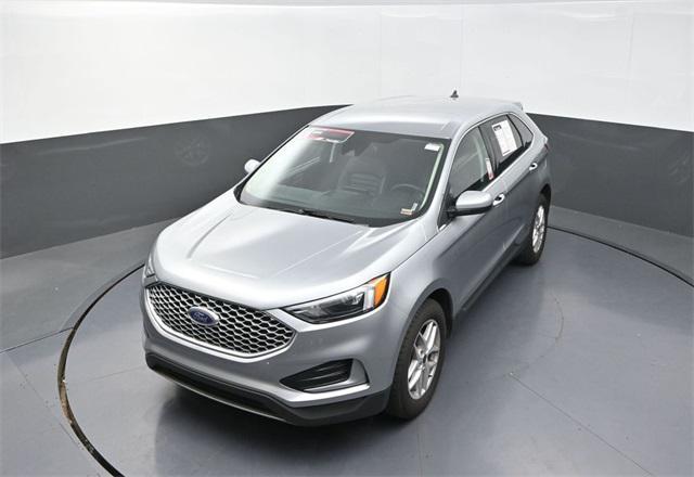 used 2024 Ford Edge car, priced at $24,000