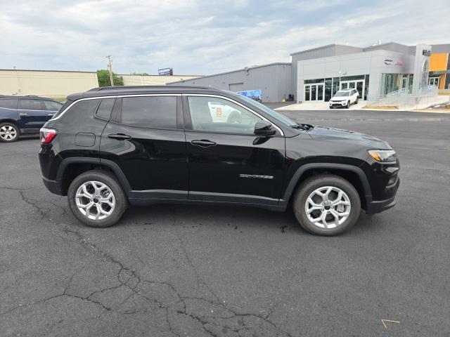 new 2025 Jeep Compass car, priced at $28,456