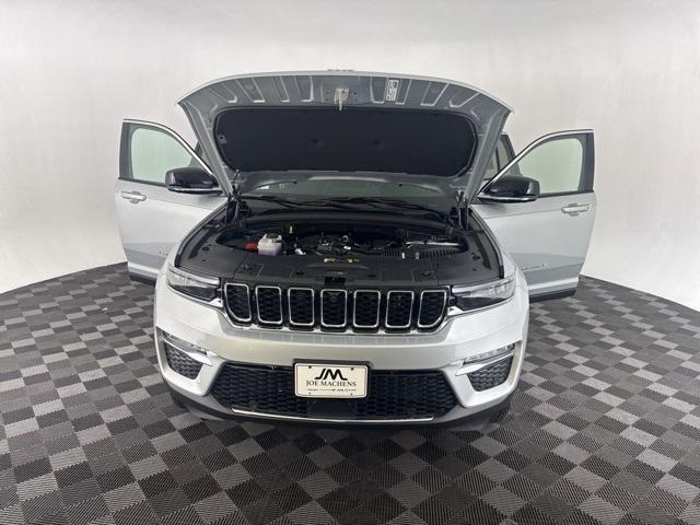 new 2025 Jeep Grand Cherokee car, priced at $44,500