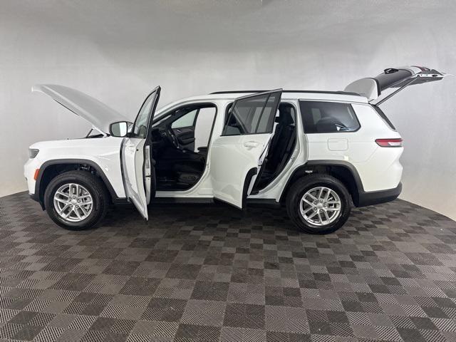 new 2025 Jeep Grand Cherokee L car, priced at $40,102