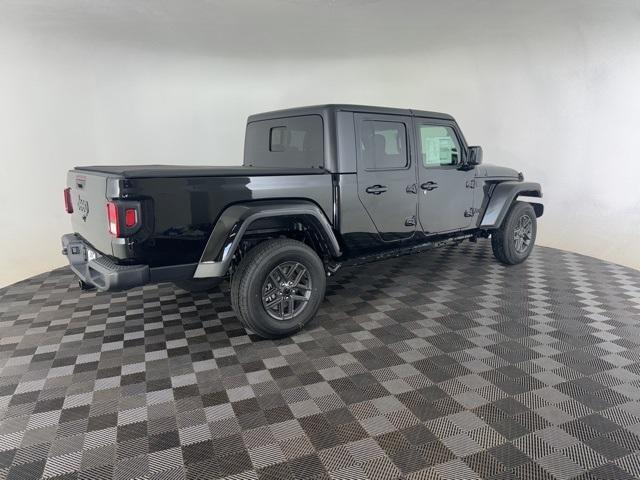 new 2024 Jeep Gladiator car, priced at $46,378