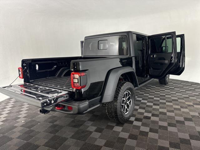 new 2024 Jeep Gladiator car, priced at $53,112