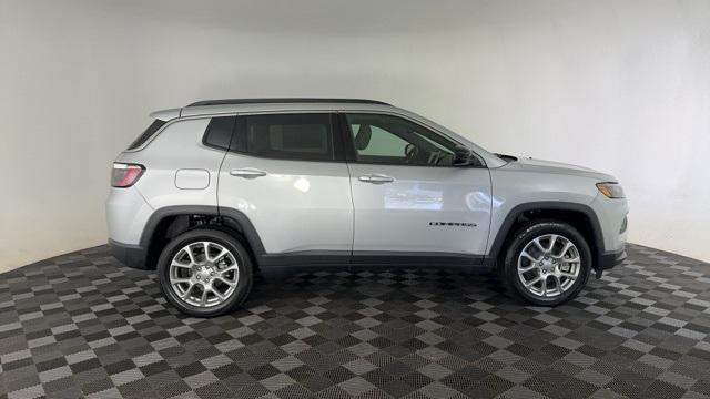 new 2024 Jeep Compass car, priced at $26,829