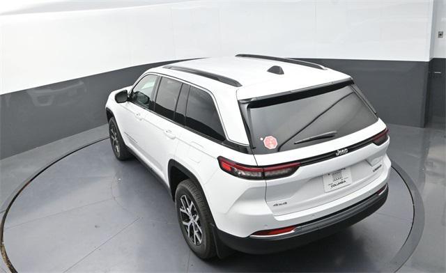 new 2025 Jeep Grand Cherokee car, priced at $42,250