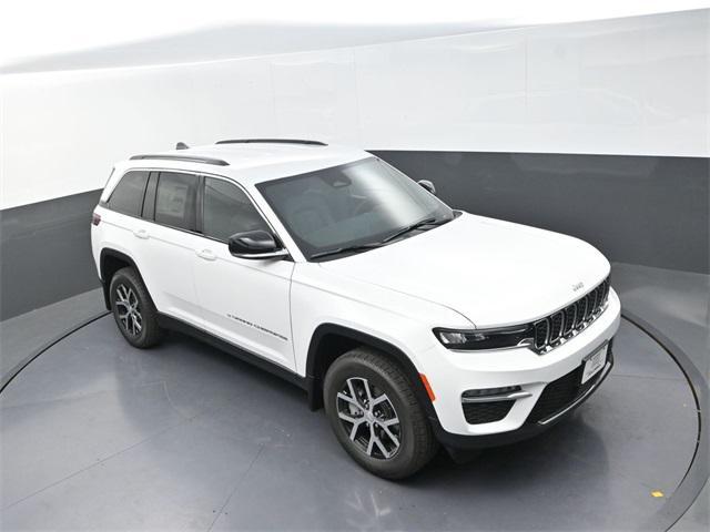 new 2025 Jeep Grand Cherokee car, priced at $42,250