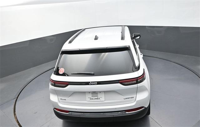 new 2025 Jeep Grand Cherokee car, priced at $42,250