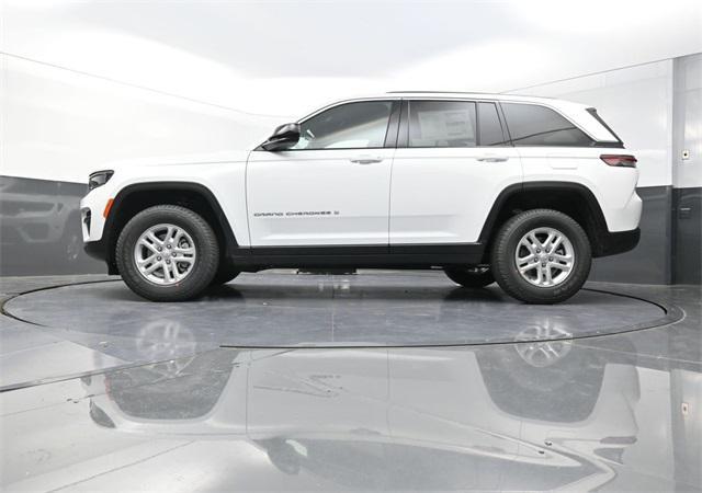 new 2025 Jeep Grand Cherokee car, priced at $36,250