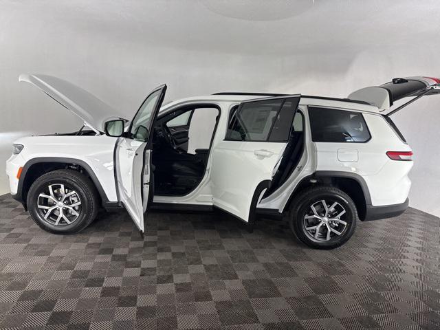 new 2025 Jeep Grand Cherokee L car, priced at $48,041