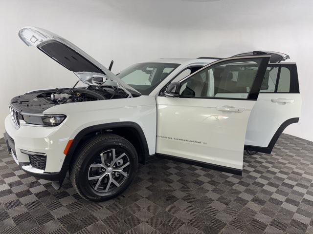 new 2025 Jeep Grand Cherokee L car, priced at $48,041