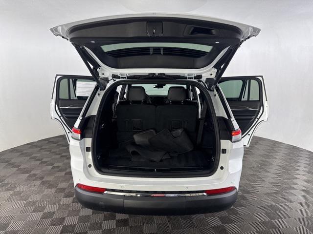 new 2025 Jeep Grand Cherokee L car, priced at $48,041