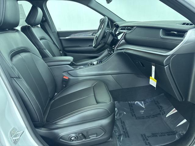 new 2025 Jeep Grand Cherokee L car, priced at $48,041