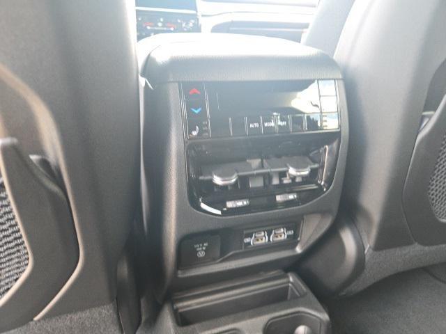 new 2025 Jeep Grand Cherokee L car, priced at $42,133