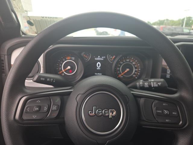 new 2025 Jeep Wrangler car, priced at $42,808