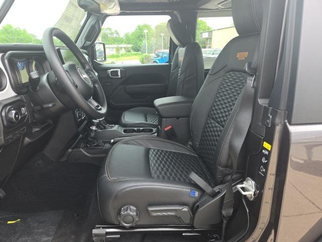 new 2025 Jeep Wrangler car, priced at $42,808