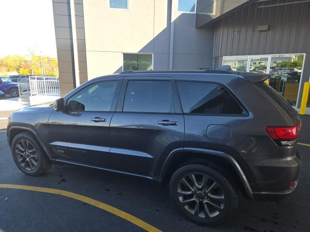 used 2017 Jeep Grand Cherokee car, priced at $15,500