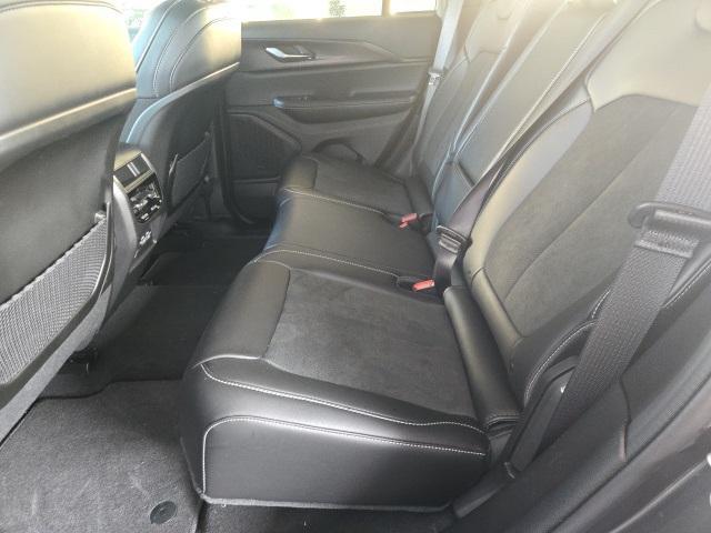 new 2025 Jeep Grand Cherokee car, priced at $38,250