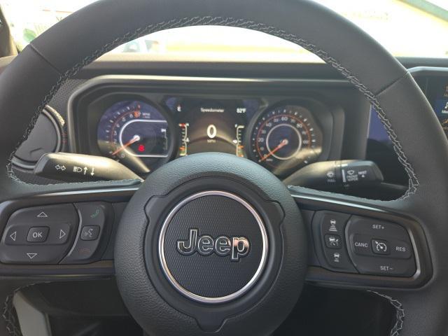 new 2025 Jeep Gladiator car, priced at $46,495