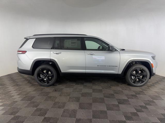 new 2025 Jeep Grand Cherokee L car, priced at $47,662
