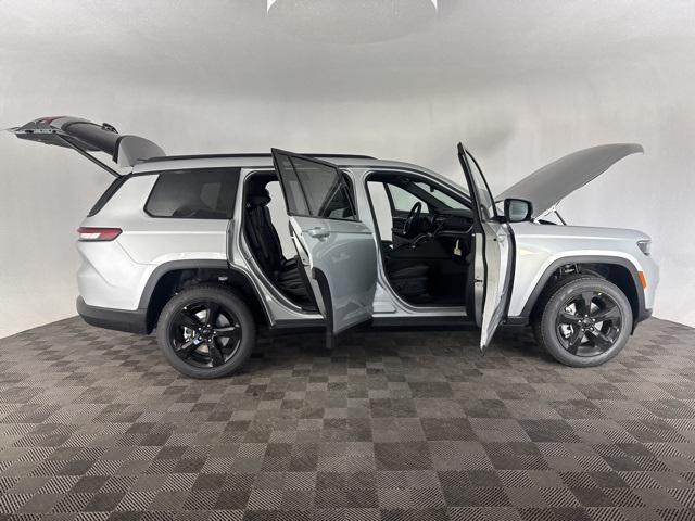 new 2025 Jeep Grand Cherokee L car, priced at $47,662