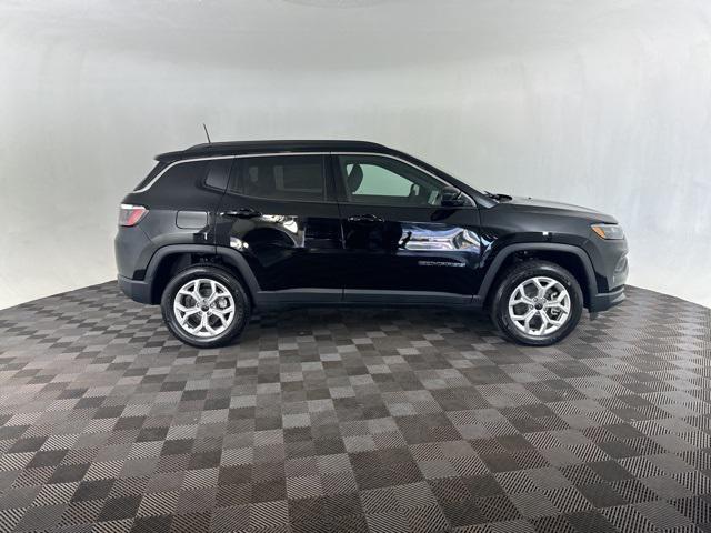 new 2025 Jeep Compass car, priced at $26,000