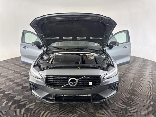 used 2020 Volvo V60 car, priced at $31,000