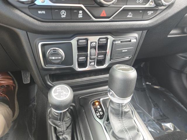 new 2025 Jeep Gladiator car, priced at $41,481