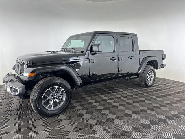 new 2024 Jeep Gladiator car, priced at $43,067