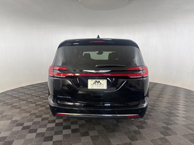 new 2025 Chrysler Pacifica car, priced at $41,176