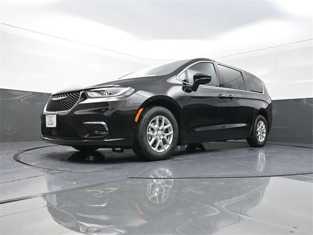 new 2026 Chrysler Pacifica car, priced at $43,250