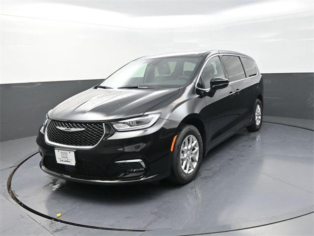 new 2026 Chrysler Pacifica car, priced at $43,250