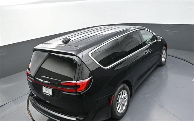 new 2026 Chrysler Pacifica car, priced at $43,250