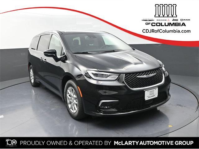 new 2026 Chrysler Pacifica car, priced at $43,250