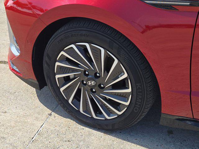 used 2024 Hyundai Sonata Hybrid car, priced at $28,500