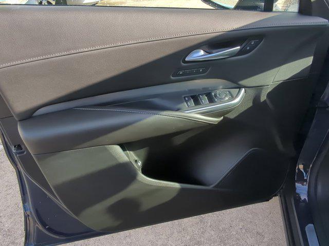 used 2025 Cadillac XT4 car, priced at $32,500