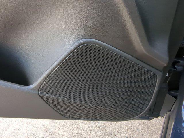 used 2025 Cadillac XT4 car, priced at $32,500