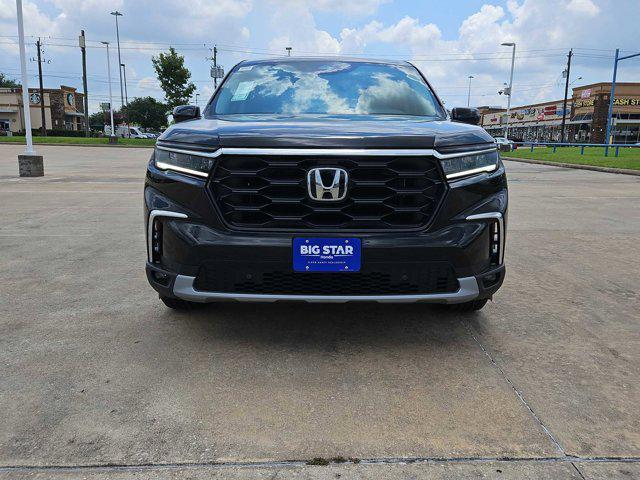 new 2025 Honda Pilot car, priced at $41,095