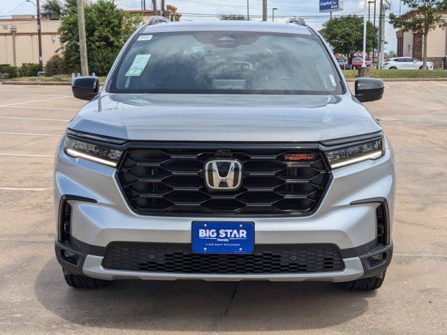 new 2025 Honda Pilot car, priced at $48,175
