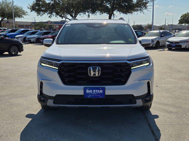 new 2025 Honda Pilot car, priced at $48,180