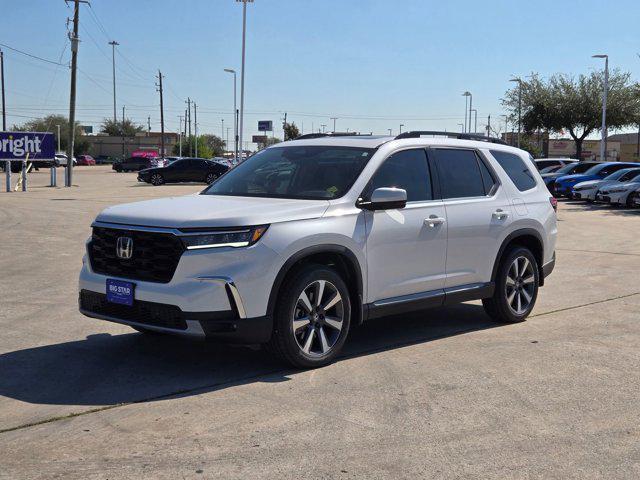 new 2025 Honda Pilot car, priced at $48,180