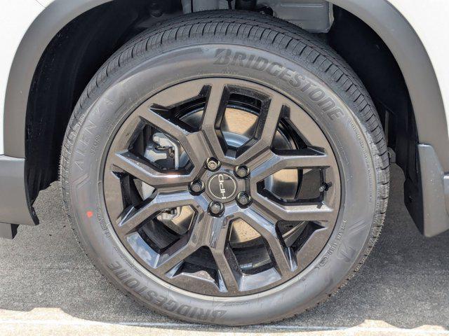 new 2025 Honda Pilot car, priced at $49,305