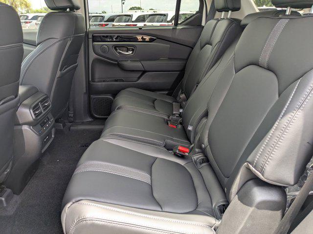 new 2025 Honda Pilot car, priced at $49,305