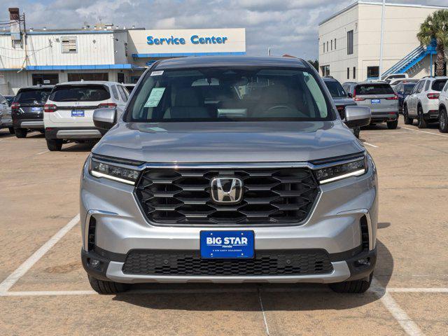 new 2025 Honda Pilot car, priced at $41,825