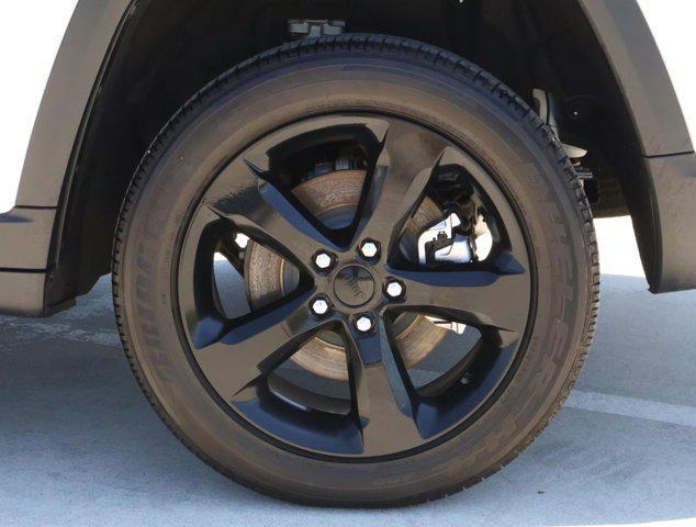 used 2023 Jeep Grand Cherokee L car, priced at $33,956