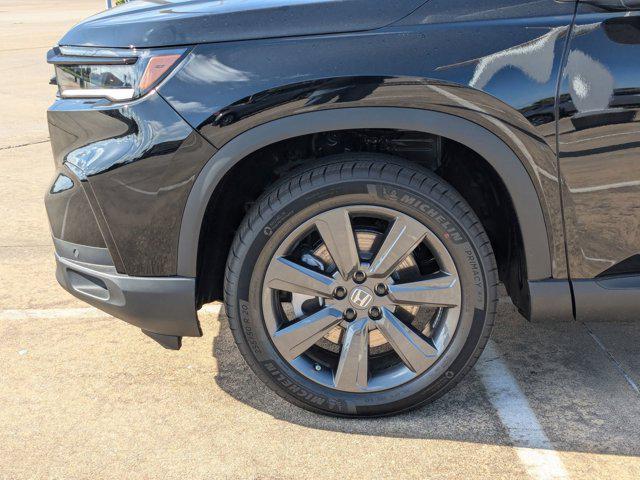 new 2025 Honda Pilot car, priced at $41,832